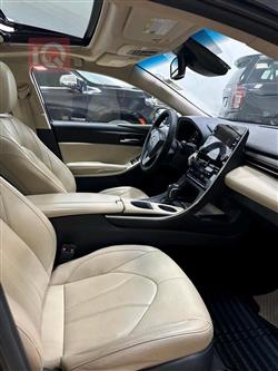 تويوتا أفالون